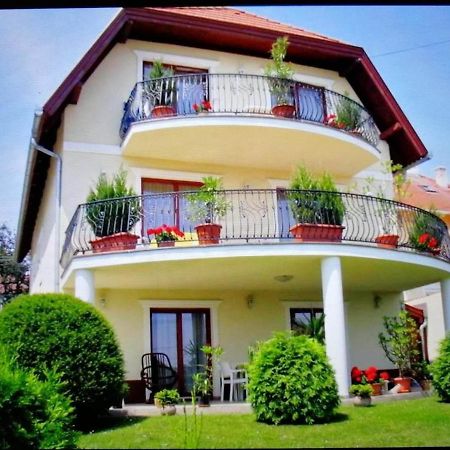 Erika Apartmanházak Hévíz Exterior foto