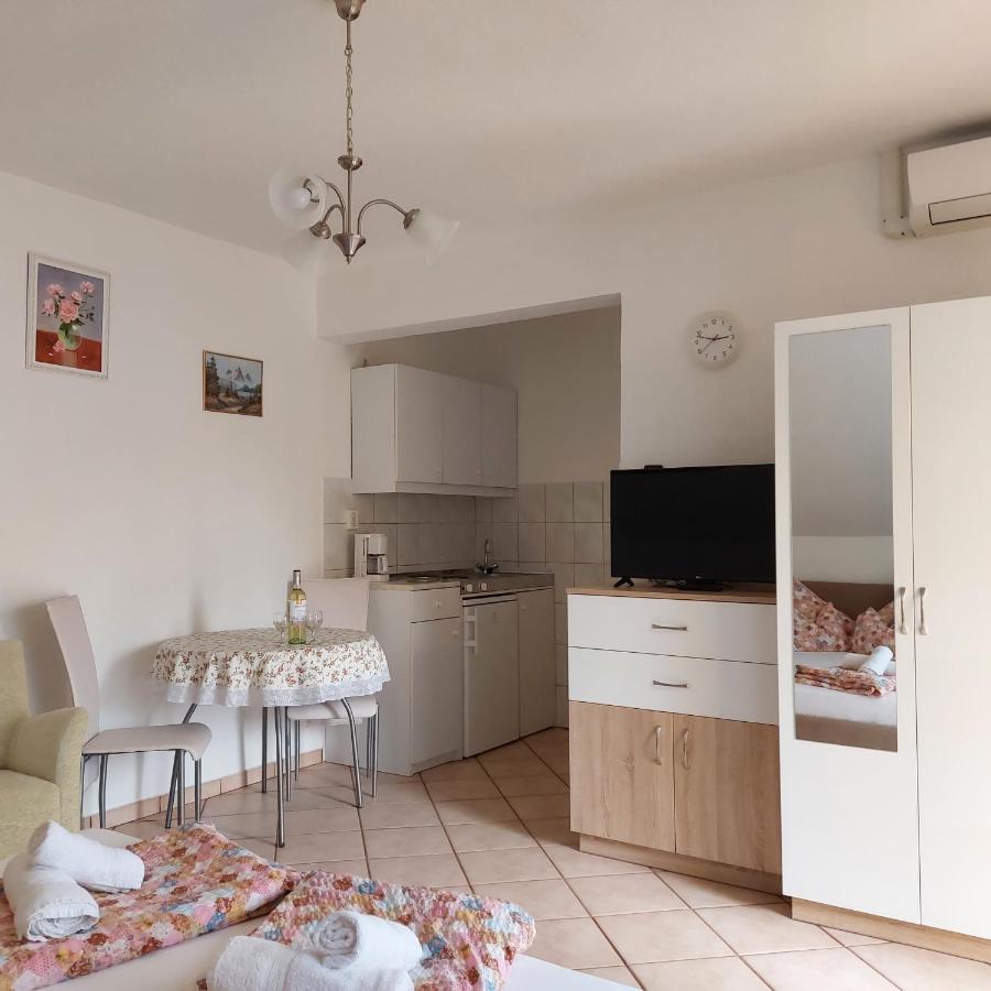Erika Apartmanházak Hévíz Exterior foto