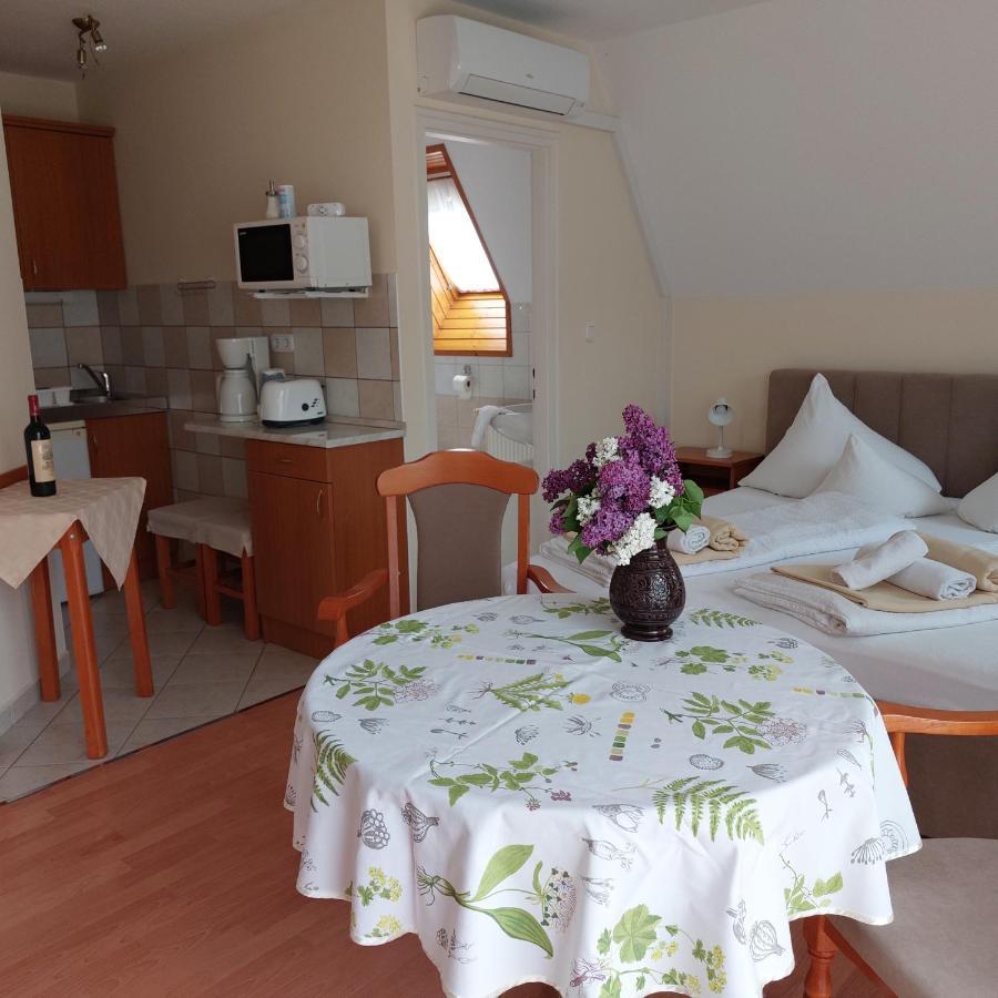 Erika Apartmanházak Hévíz Exterior foto