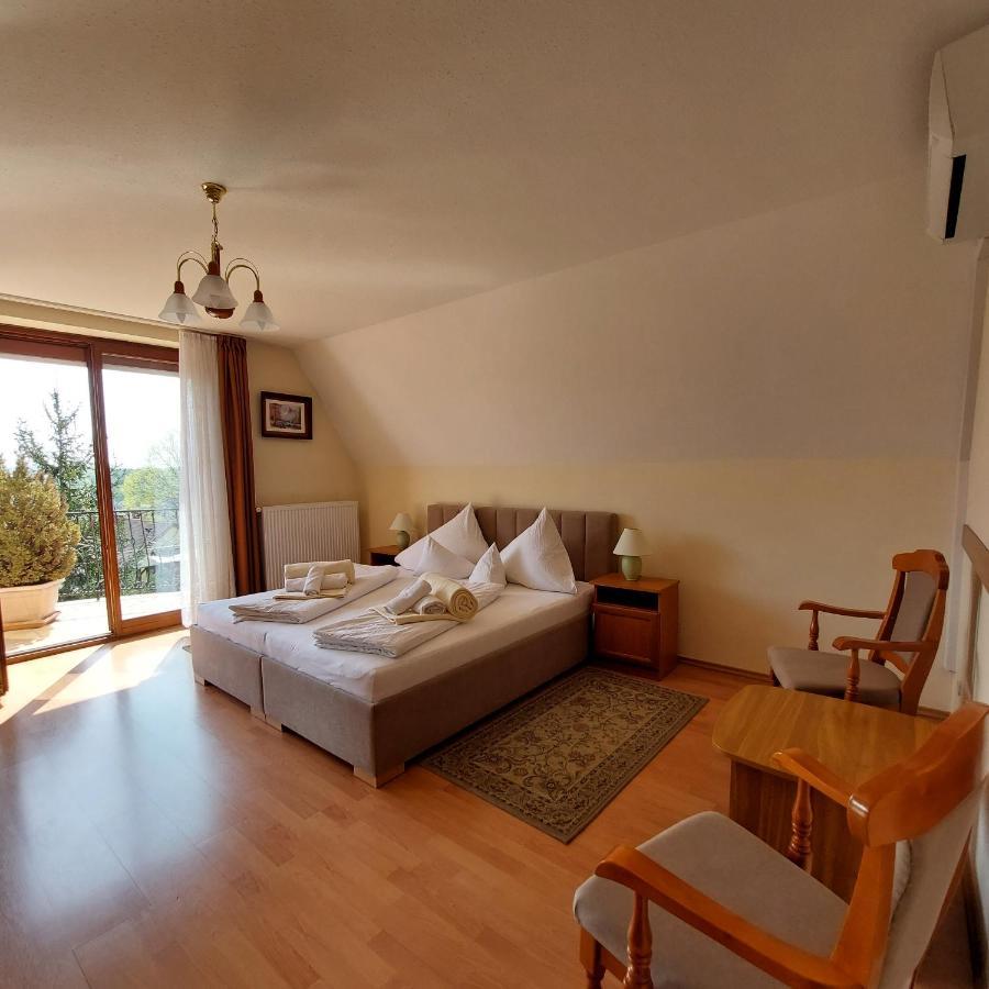 Erika Apartmanházak Hévíz Exterior foto