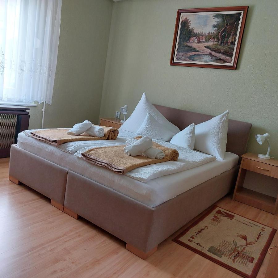 Erika Apartmanházak Hévíz Exterior foto