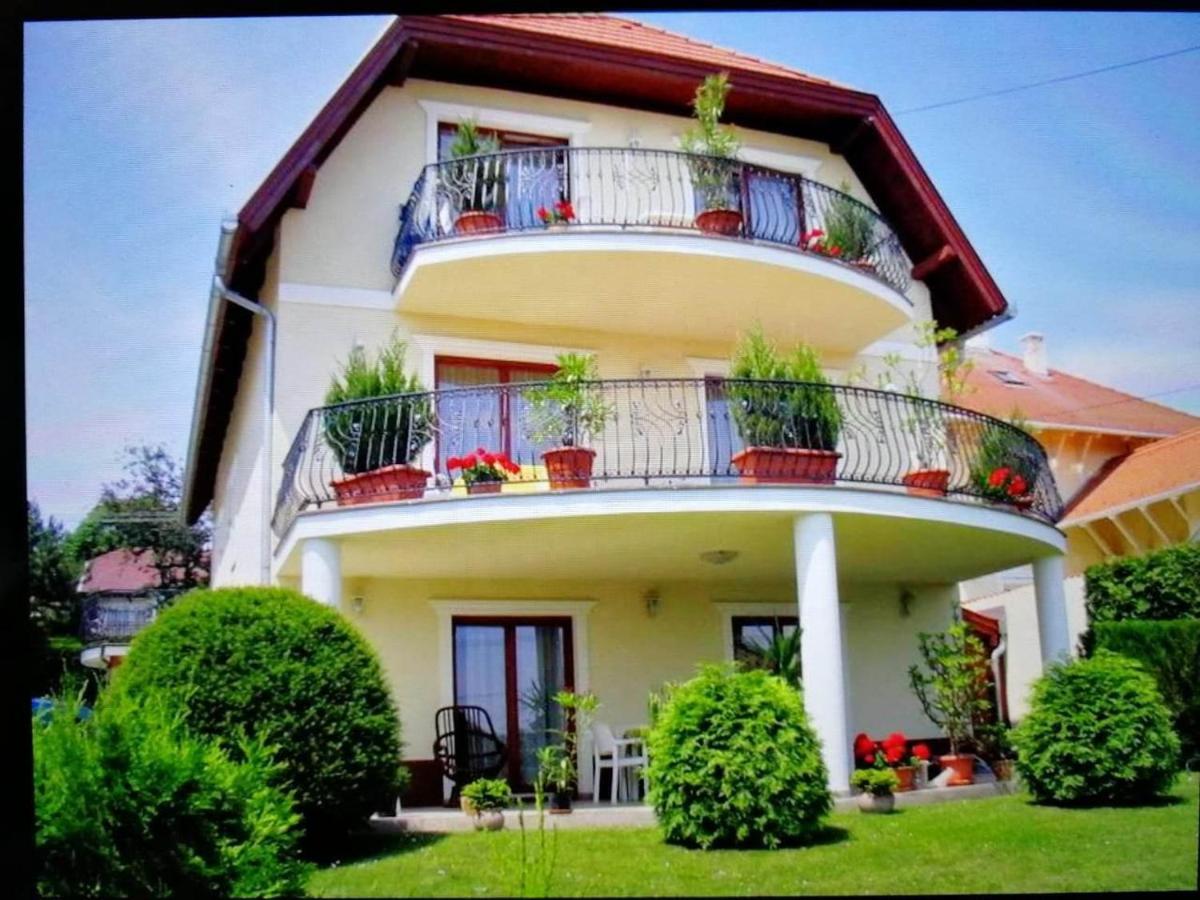 Erika Apartmanházak Hévíz Exterior foto