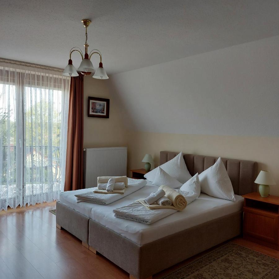 Erika Apartmanházak Hévíz Exterior foto