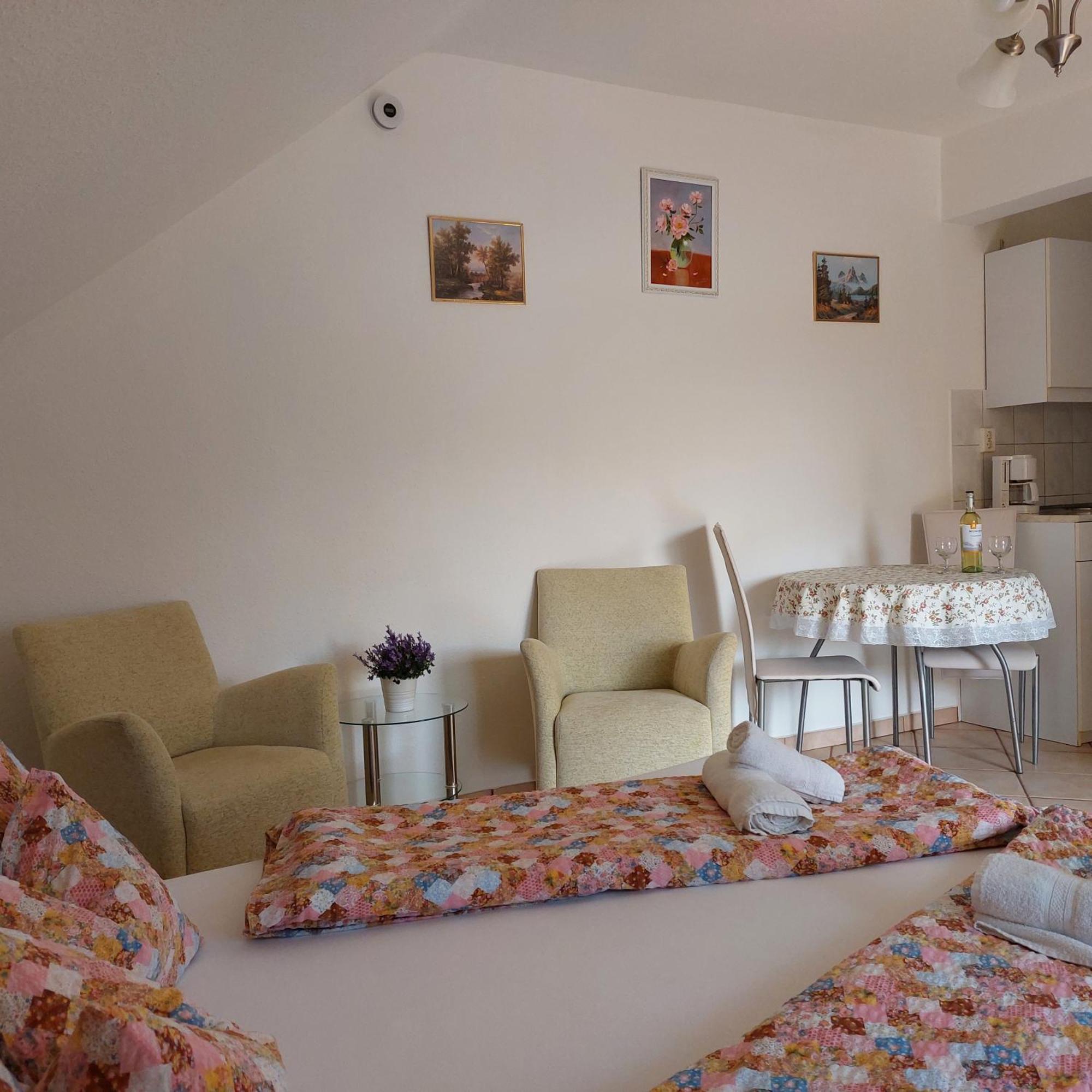 Erika Apartmanházak Hévíz Quarto foto