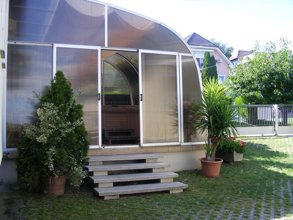 Erika Apartmanházak Hévíz Exterior foto