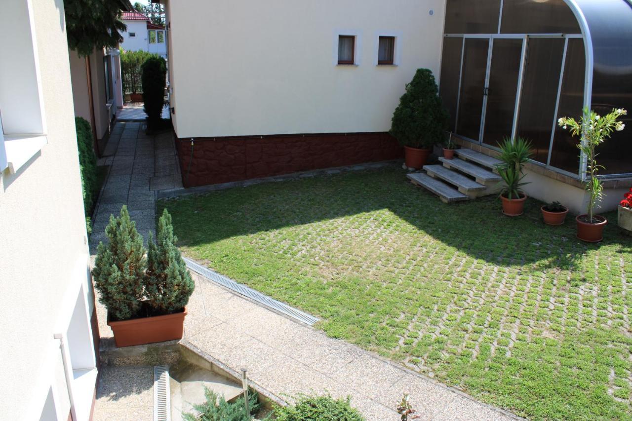 Erika Apartmanházak Hévíz Exterior foto